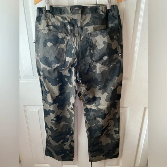 686 Cruiser Gray Camo Cotton Ripstop Wide Leg Tech Pants SZ L - Picture 2 of 10